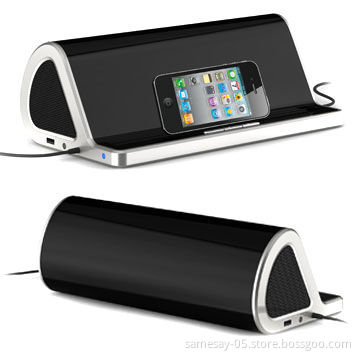 Bluetooth Speaker with 3W x 2 Output Power, Aux In and Volume Adjustment for All Smart Phones